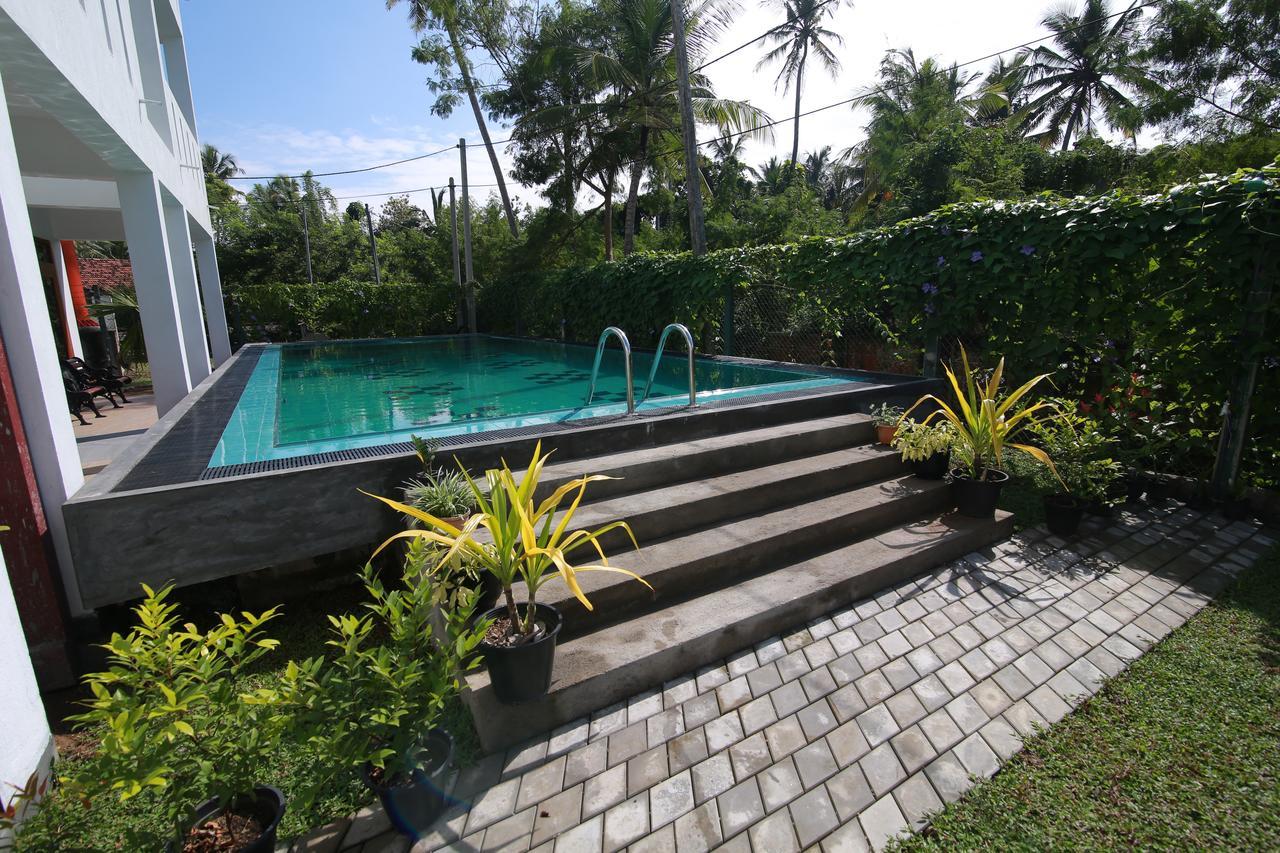 Athithi Villa Hikkaduwa Exterior photo